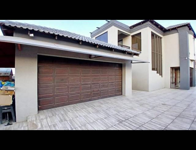4 BEDROOM HOUSE FOR SALE IN RETHABILE GARDENS